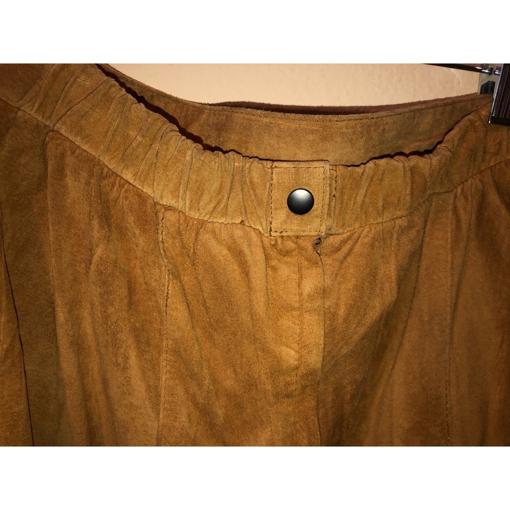 Vintage Hunt Club suede skirt - Picture 9 of 9